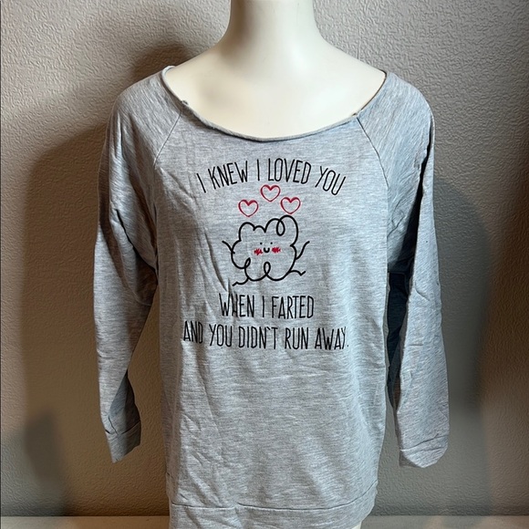 Funny Graphic Sweatshirt XL – “I Knew I Loved You When I Farted” Gray Pullover - Picture 2 of 5
